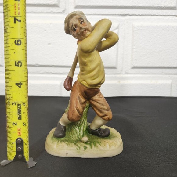 Vintage Porcelain Figure - Picture 5 of 5